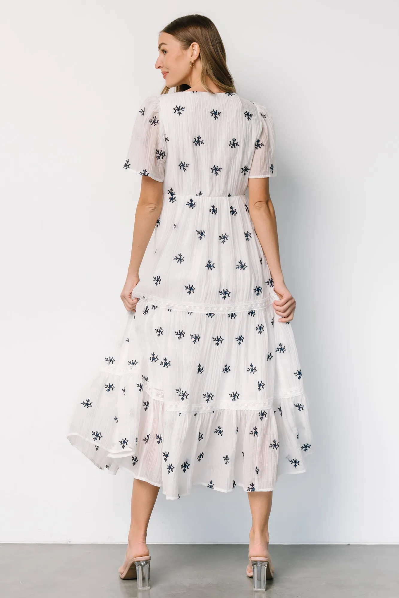 Jesenia Embroidered Dress | Off White   Navy
