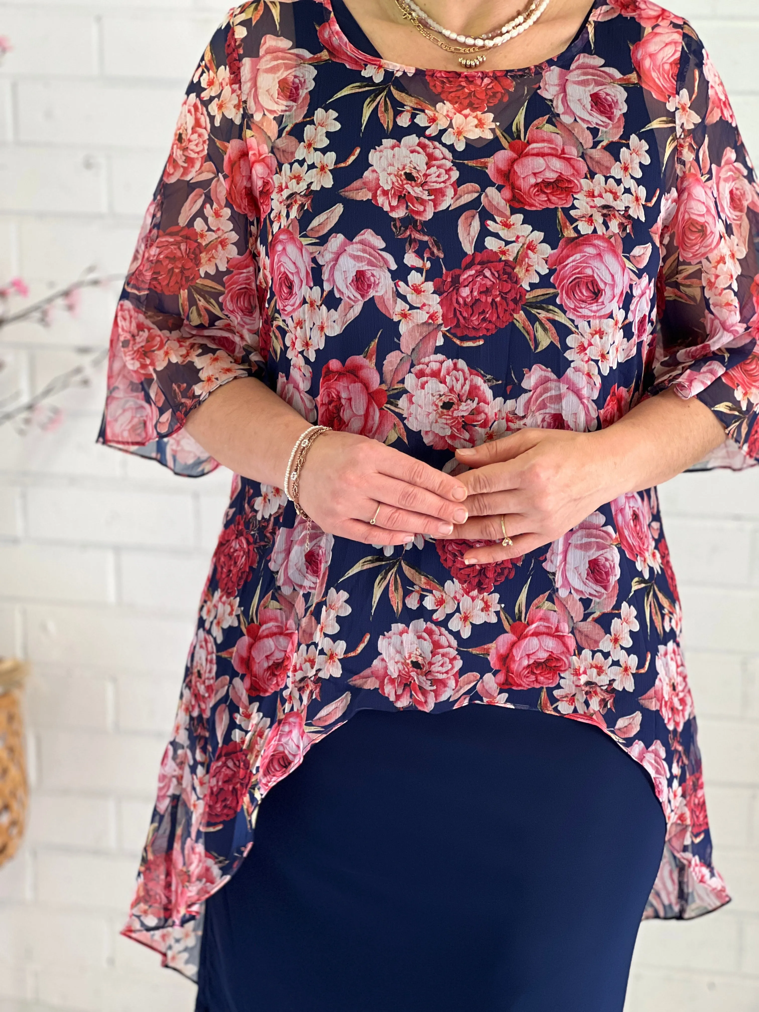 Vera Navy Blossom 2 Piece Set