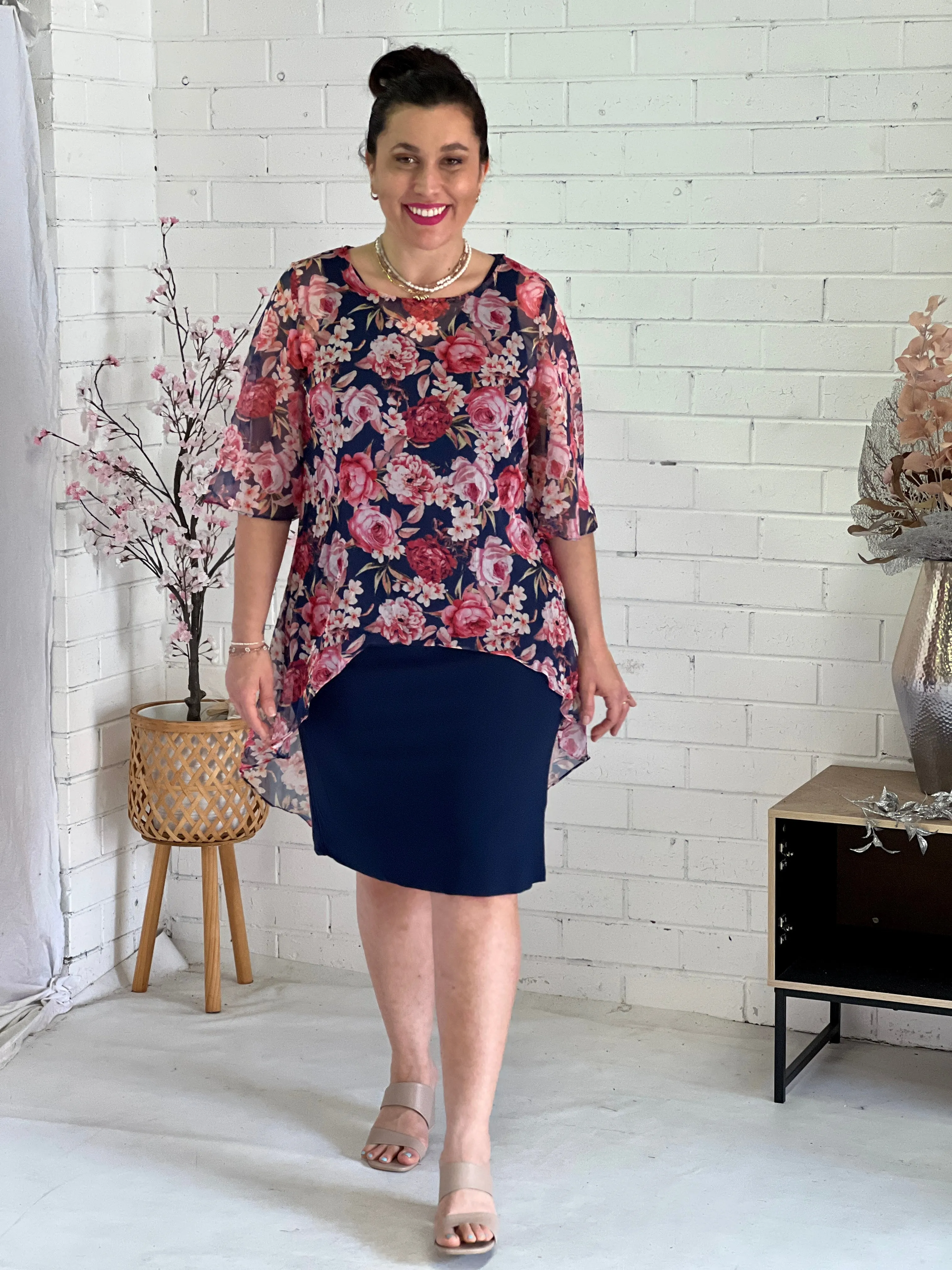 Vera Navy Blossom 2 Piece Set